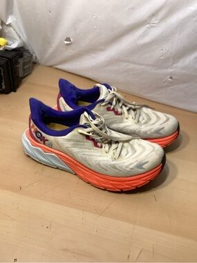 Hoka Women’s Running Support Shoes Size 8B